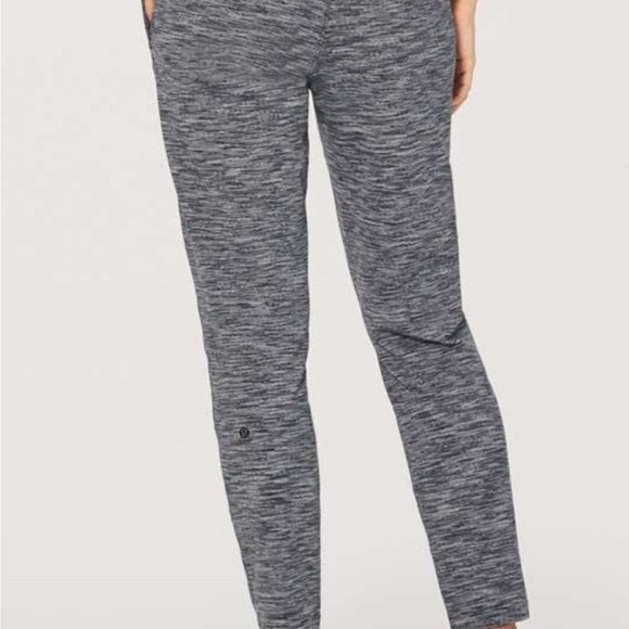Lululemon On The Fly Pant *28" Wee Are From Space Black Slate / Black 8 - Picture 2 of 9